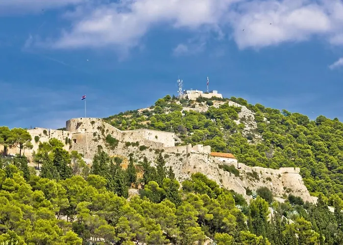 Apartment In With Sea View, Balcony, Air Conditioning, Wifi 3615-1 Hvar Town